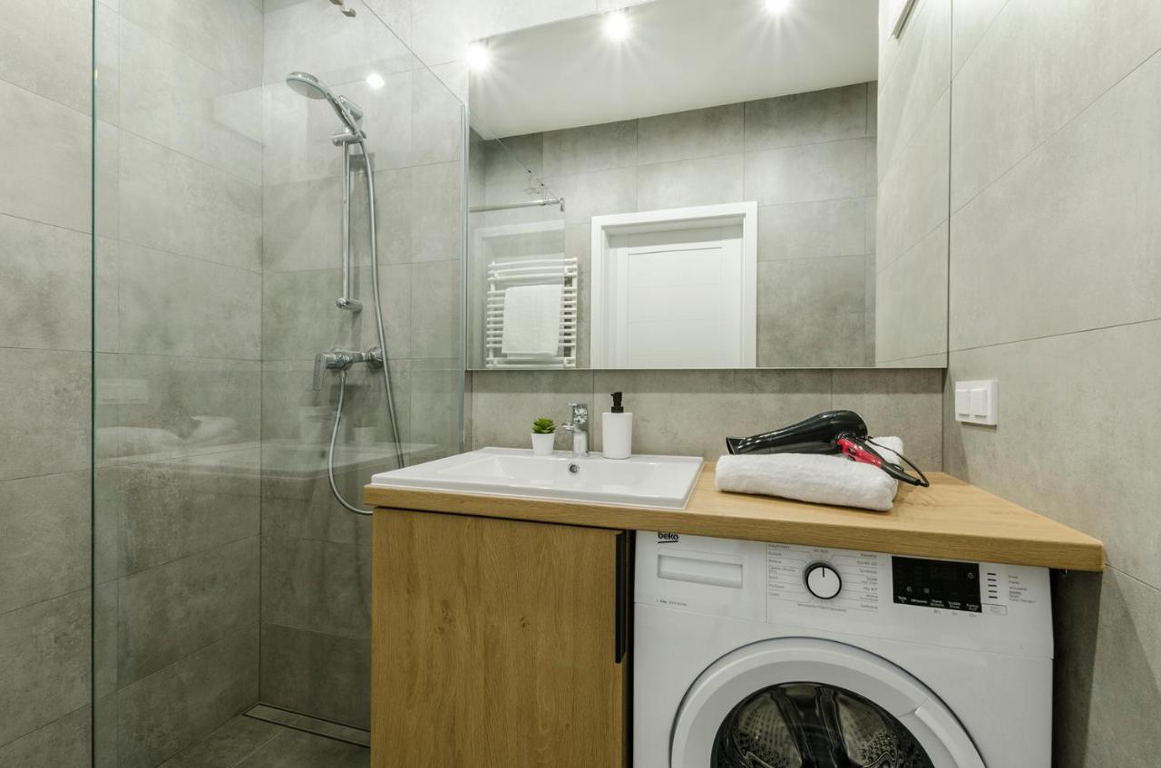 Aparthouse Fabryczna Łódź Buitenkant foto