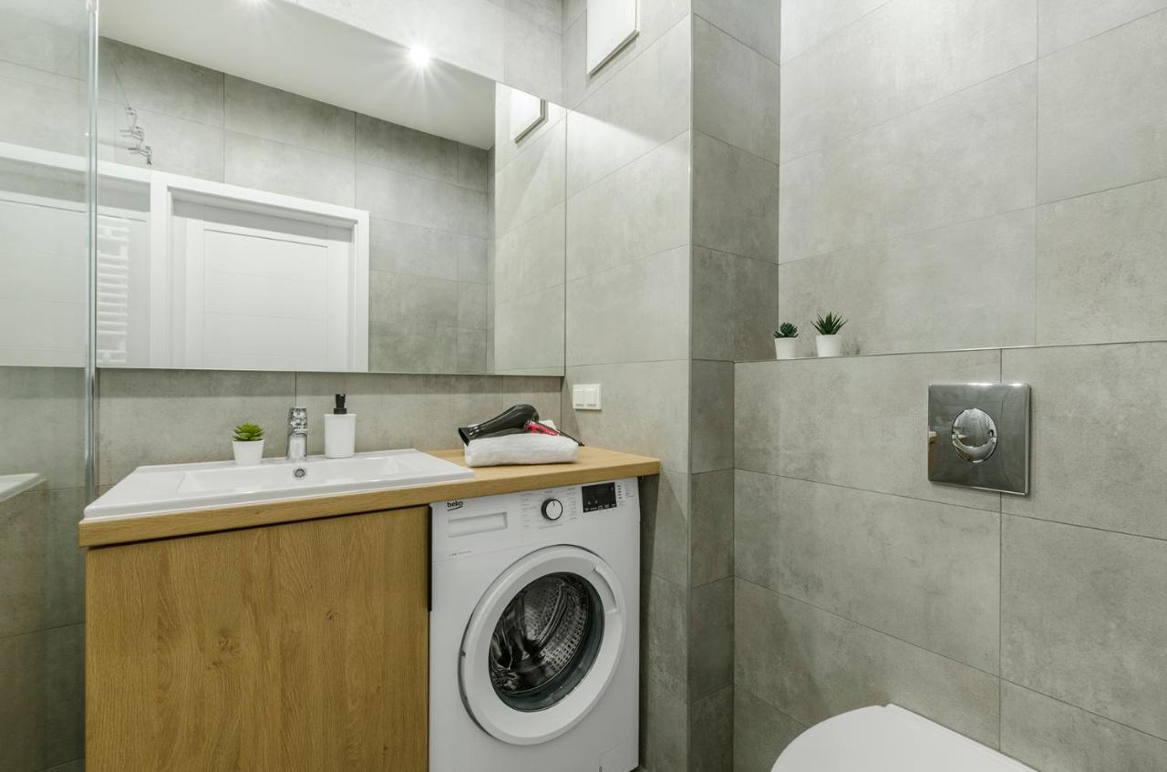 Aparthouse Fabryczna Łódź Buitenkant foto